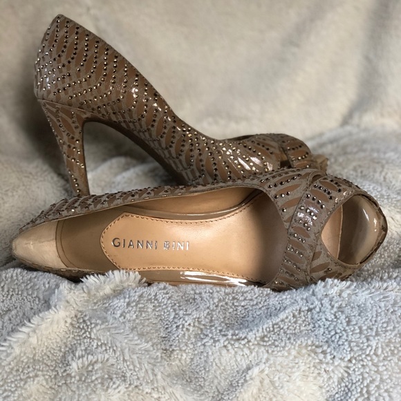 Gianni Bini Heels - Picture 3 of 3